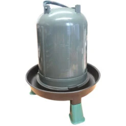Abreuvoir Sur Pieds Plastique Recyclé 3 Litres Pour Basse Cour - Animallparadise 5 Abreuvoir Sur Pieds Plastique Recyclé 3 Litres Pour Basse Cour - Animallparadise -Trixie || Flamingo Soldes Magasin 96114200 3